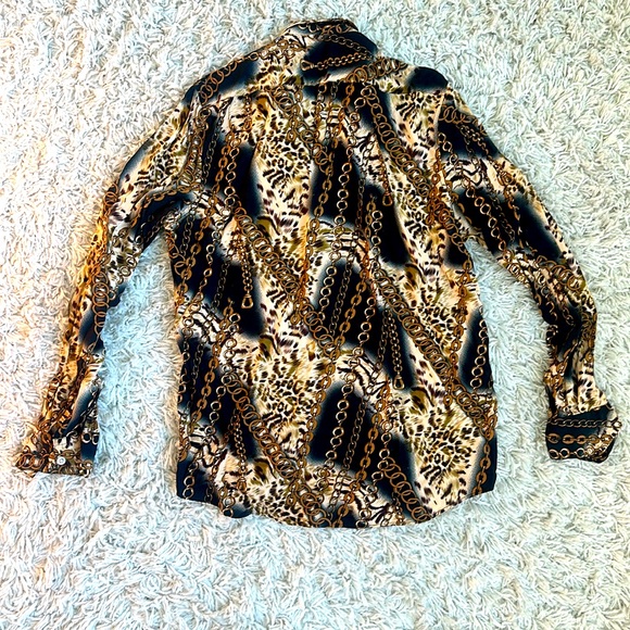 Men’s button down shirt ￼ - Picture 2 of 3